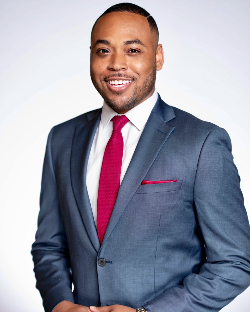 Ericperrytv's tweet photo. I’m humbled to announce I will be stepping into the Weekend Anchor chair at Fox 5 news. I’ve watched this station as a child and could never have dreamed to have this opportunity to tell stories and sit behind the desk in my hometown. Hope you will join us ! @FOX5Atlanta https://t.co/uS9lVK1ZJW