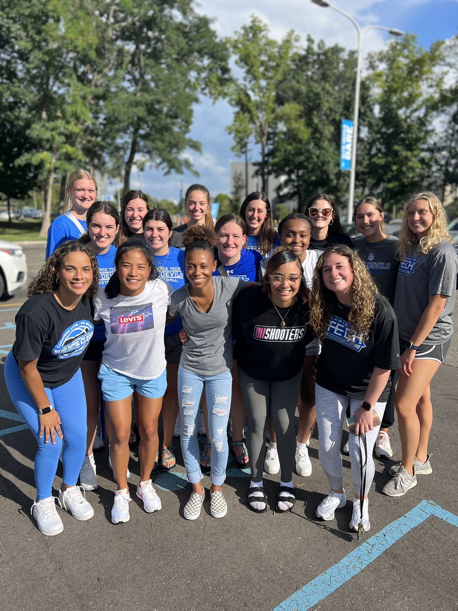 LTUWBasketball's tweet photo. All moved in &amp; ready for a great year. Big goals for this group this year. Stay tuned.. 
#weaboveme https://t.co/BdLa7BXo6W
