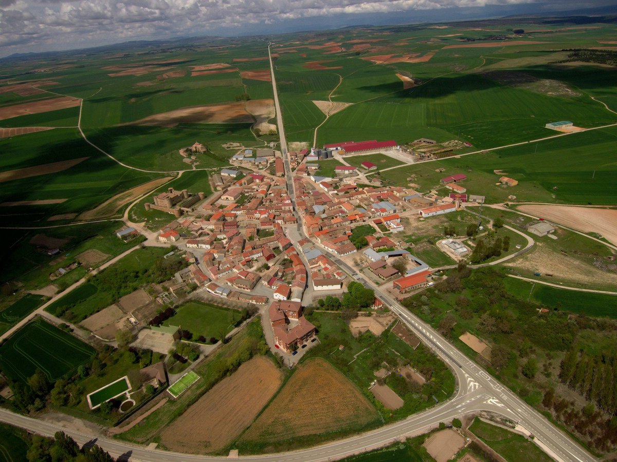 AlmenarSoria's tweet photo. ¡Desde el aire a vista de pájaro! 👀🐦 #39de52 https://t.co/jmazgKhGI1