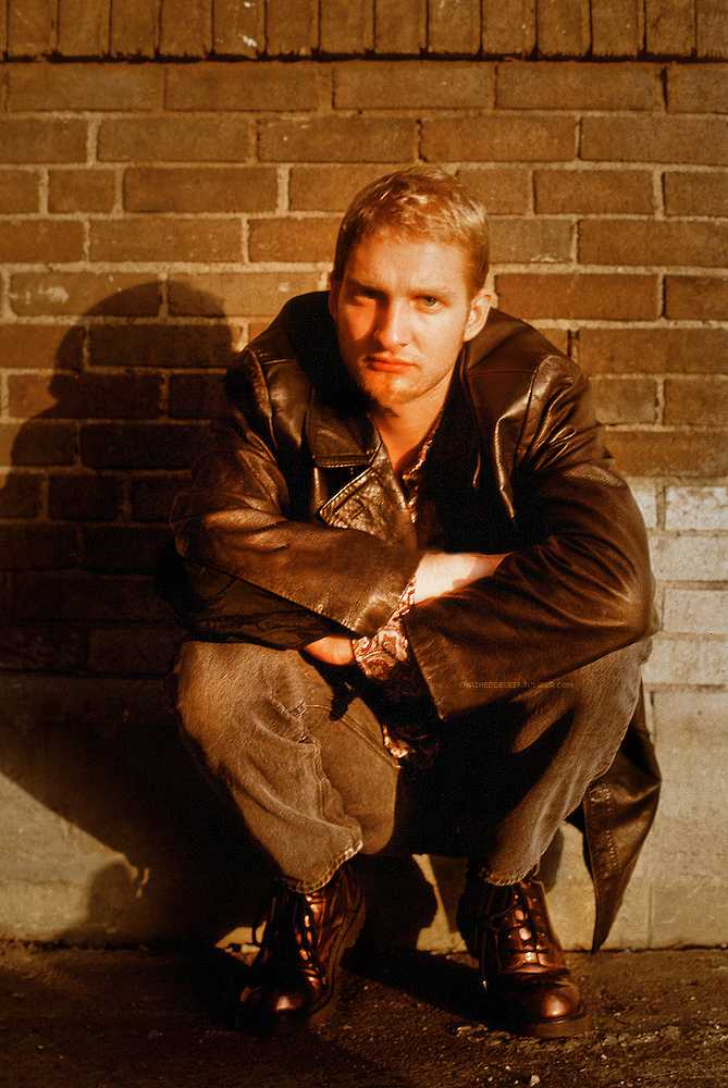 Happy birthday layne staley! 