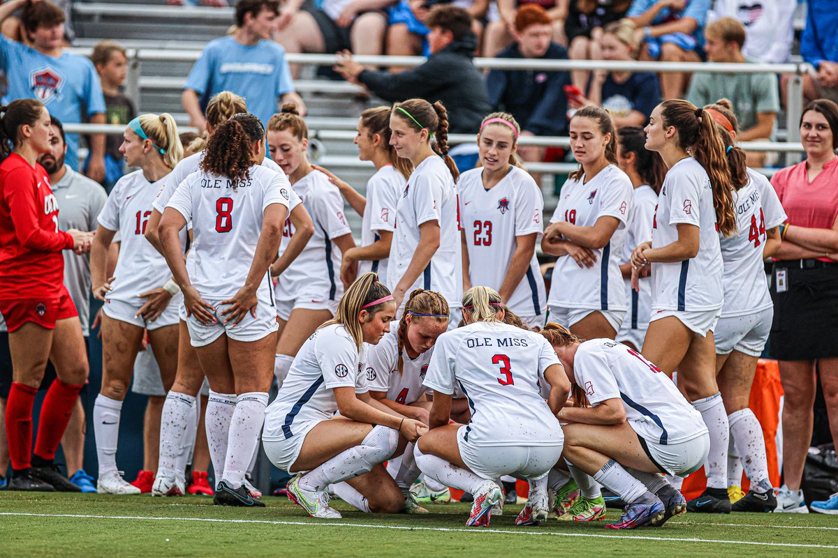 OleMissSoccer's tweet photo. Locked in for a big one. https://t.co/slYN7R6gP0