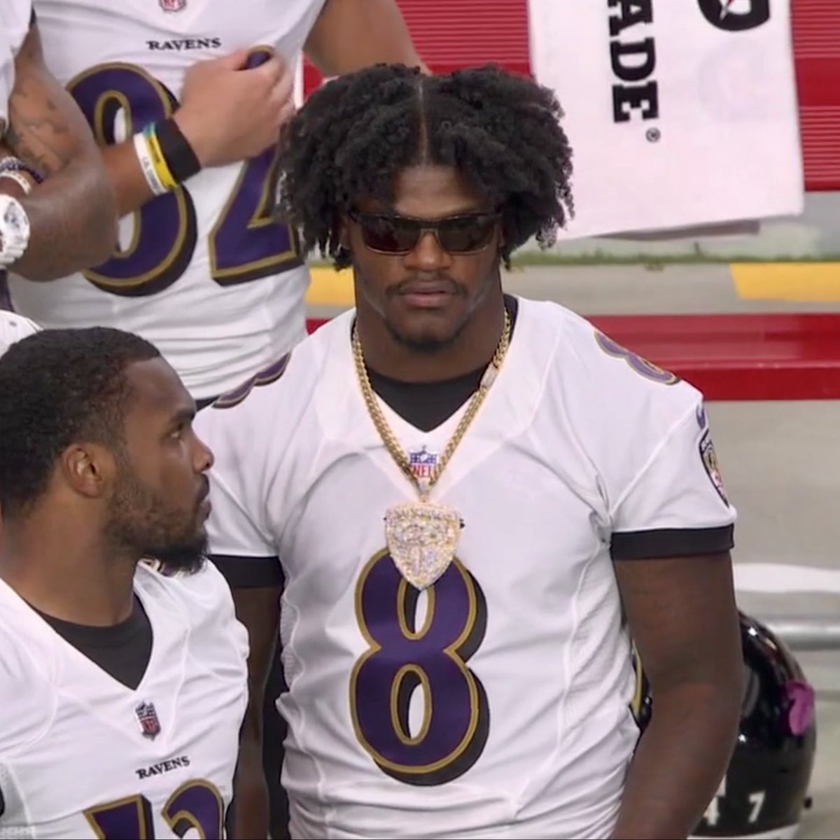 Lamar Jackson, ladies and gentlemen 😎