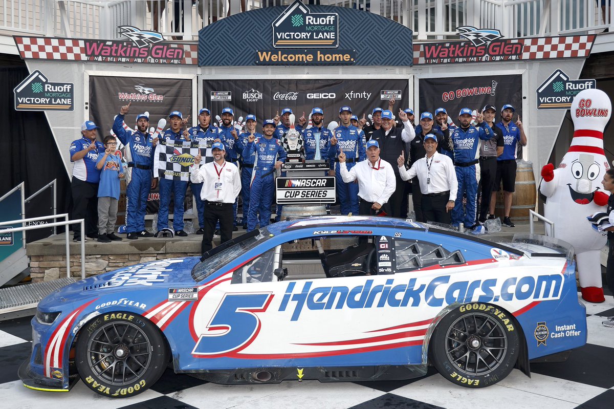 Victory lane sweep at <a href="/WGI/">Watkins Glen International</a>. 🧹