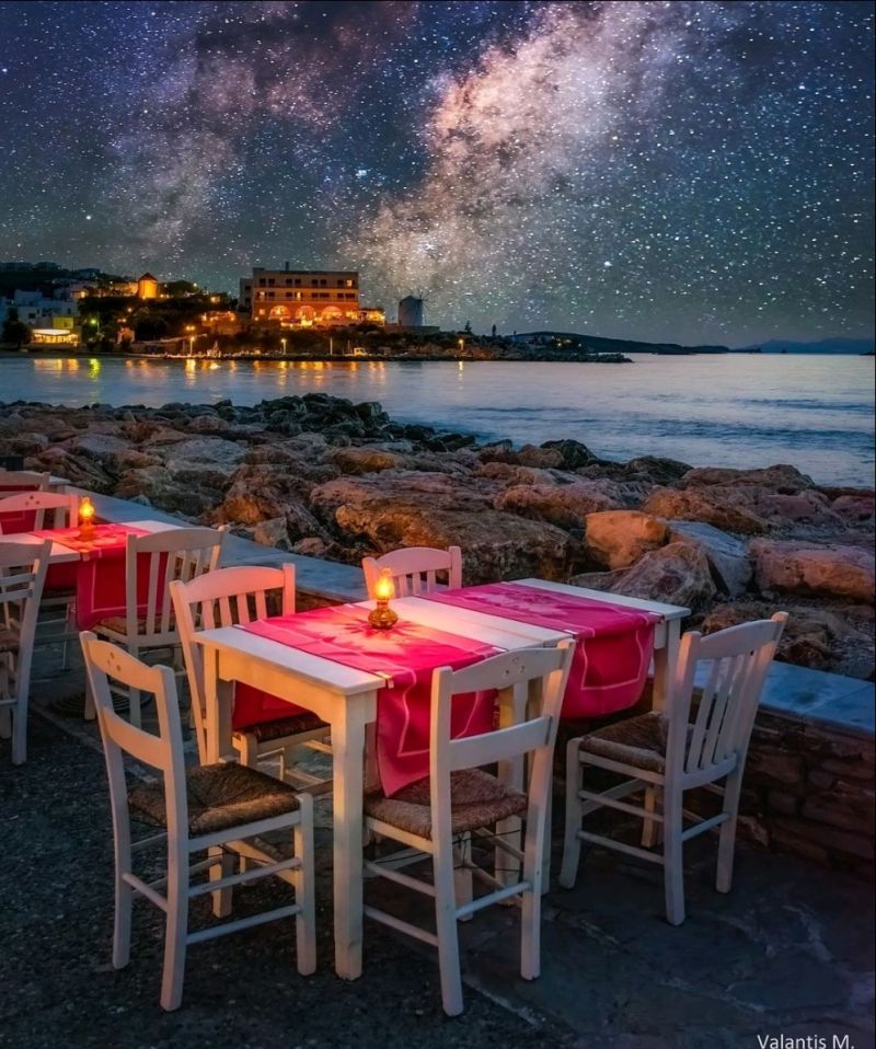 Tarnb66's tweet photo. I recently enjoyed a #holiday in the #GreekIslands
and can thoroughly recommend it 
as a #honeymoondestination. 
This #magnificentview is in #ParosIsland.  
#honeymoonvibes #honeymoongoals https://t.co/7vRcnJ7g4U