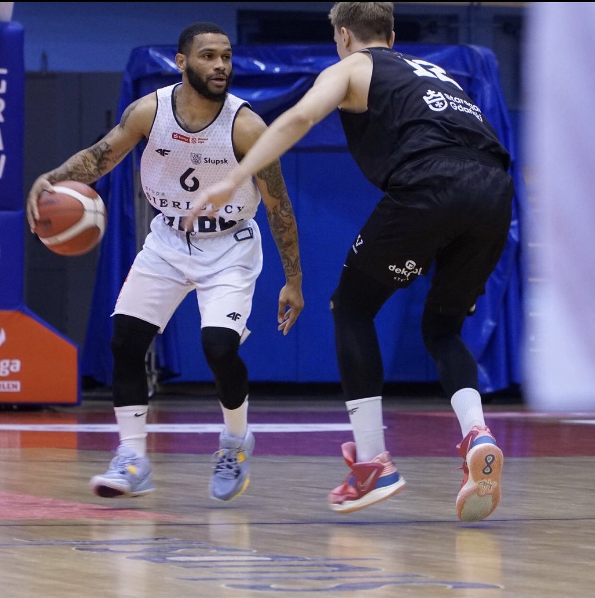 Tae_franchise3's tweet photo. Year 9 is here… 6️⃣Gang we in Poland… let’s get to work! https://t.co/F2dY78Wsyb