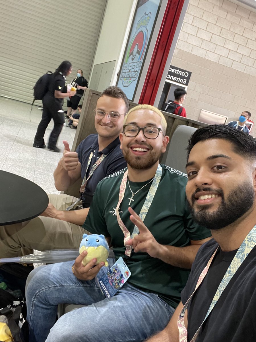 JaiGosai4's tweet photo. Had an amazing 4 days, seeing friends and meeting new ones. Fair play to Pokémon for putting together an amazing event. Seeing my friend, who taught me to play, win the championship, is surreal. Congratulations to Edu, no one deserves this more than you https://t.co/hSVP5uyKXT