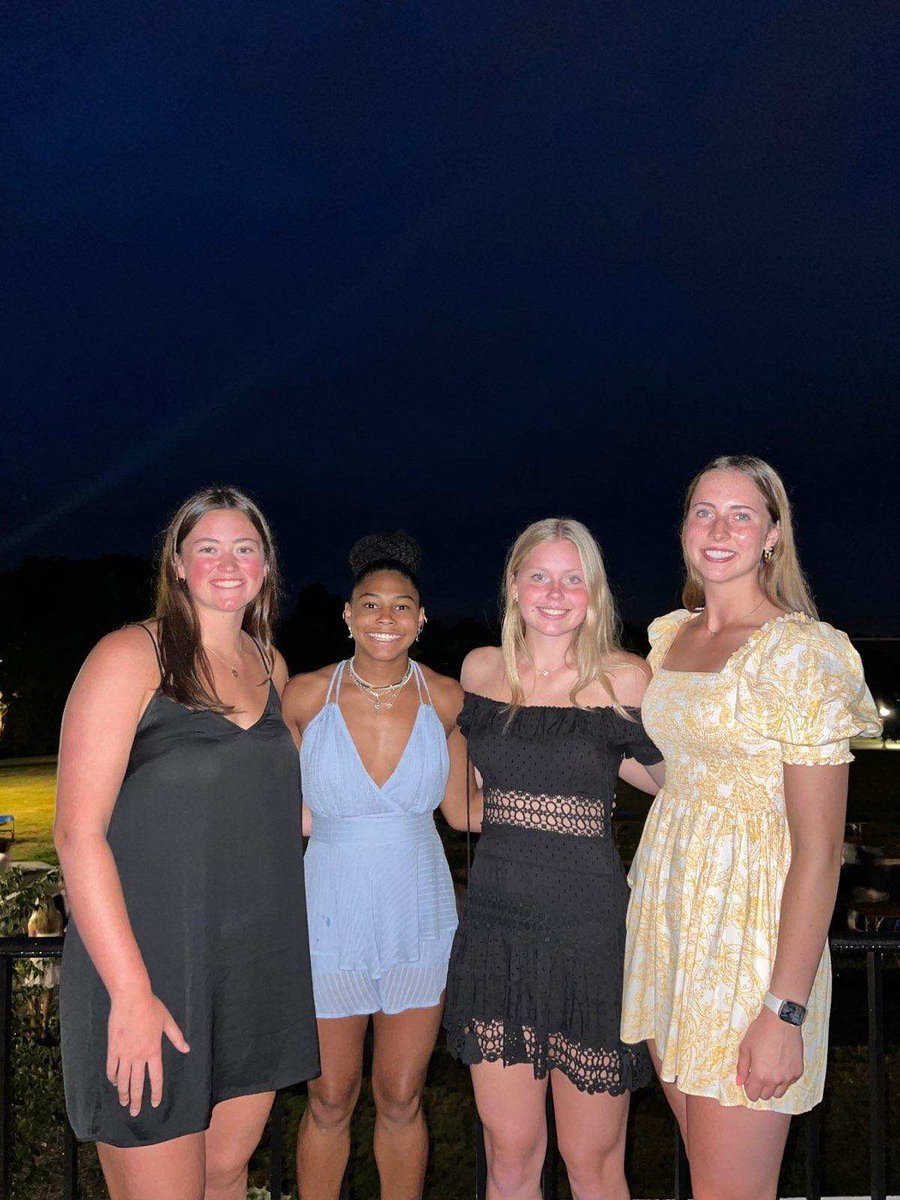 Bucknell_WBB's tweet photo. and just like that, the first day of college starts tomorrow!!! #TST #BisonFam 🧡 https://t.co/myR5JDFgyO
