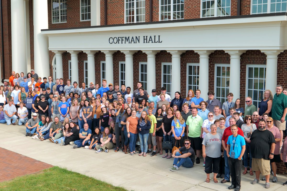WelchCollege's tweet photo. Yesterday, we welcomed 74 new Dorm and Commuter students to campus. We are so excited to see what God will do in their lives this year! #moveinday #checkinday #newschoolyear https://t.co/0Hb45uJBz2