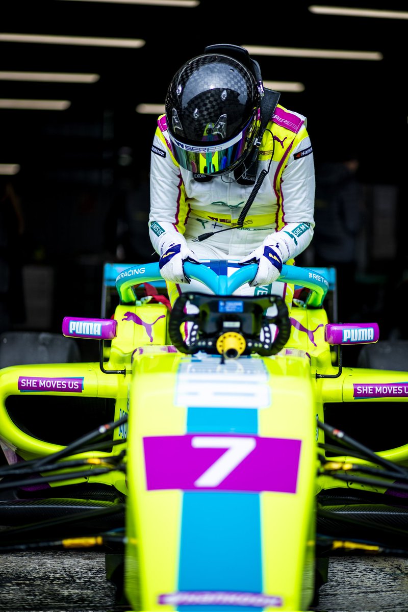 Let's race, yall! I bet I'll win! If I win, you pay for the drinks.