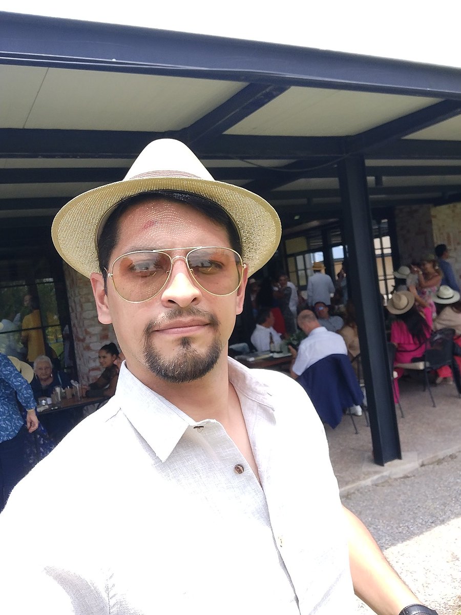 ppe_kike's tweet photo. Finde en Bernal
Día 3 - 21 de Agosto
#Yomero #BernalWeekend #WeddingWeekend https://t.co/dGoR85WCsJ