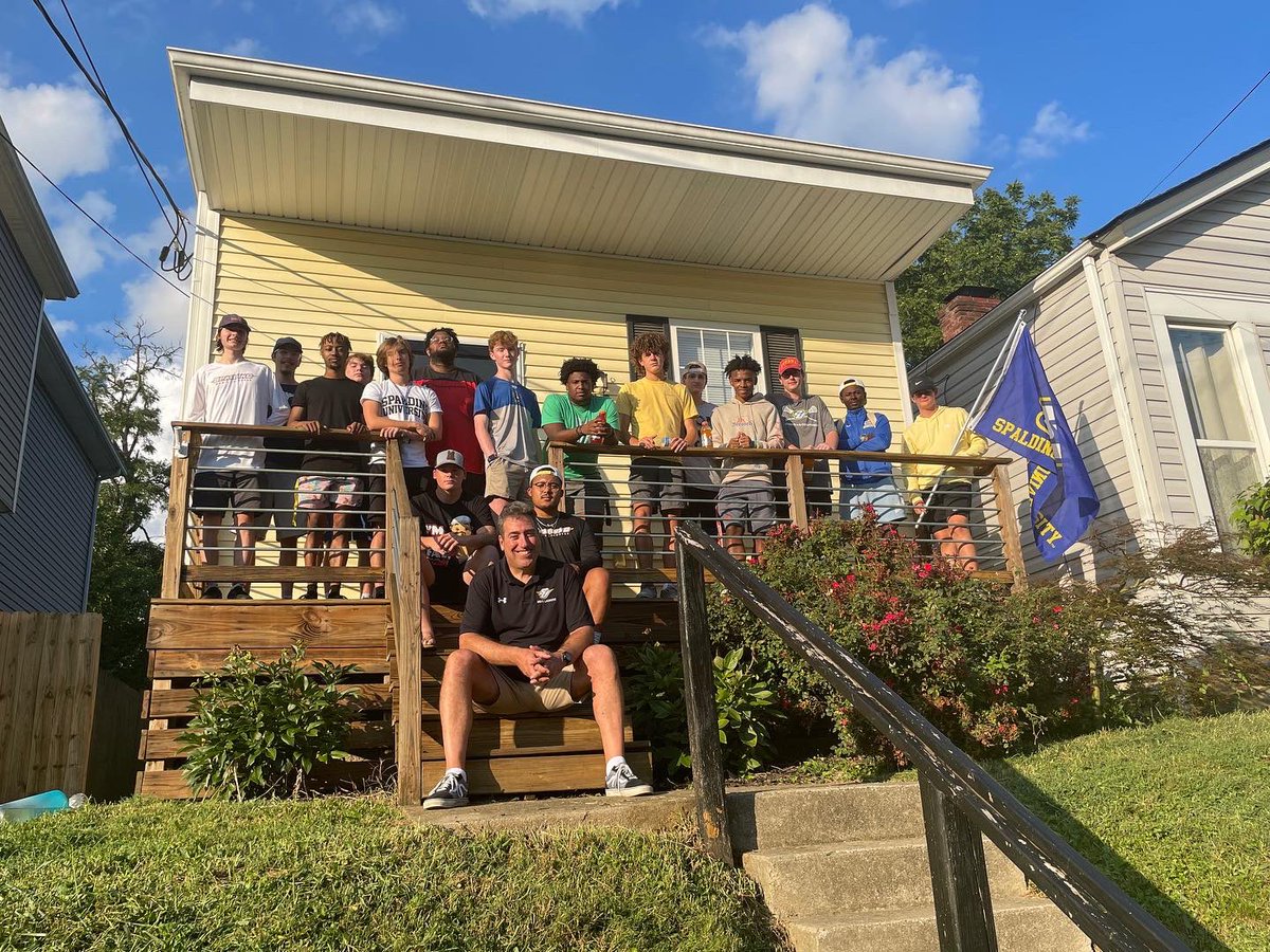 SpaldingMLAX's tweet image. Great evening with these exceptional young men! Welcoming @SpaldingMLAX inaugural team to Louisville! It’s gonna be a big year! GO EAGLES! #team1 #lacrosseinlouisville #ncaad3 #collegelacrosse