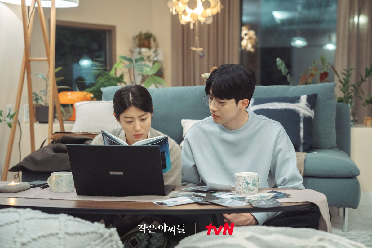 namjihyun_net's tweet photo. [PHOTOS] New #LittleWomenKr stills have been released today.

It’s our Oh Inkyung with Ha Jongho, her strongest supporter 💖

#NamJihyun #남지현 #南志鉉 #ナムジヒョン #นัมจีฮยอน #LittleWomen #작은아씨들 https://t.co/2leY4MYTLT