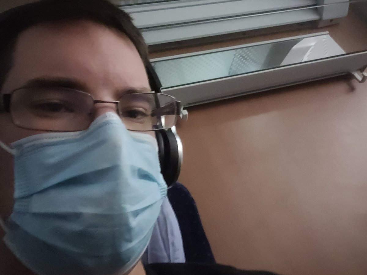 Bestes Mittel wach zu bleiben im Zug von Nürnberg nach Hamburg. Ravens #Urlaub #rannfl