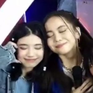 KAIA_Members's tweet photo. to more barda and slaying momentz w/ u!!! happy birthday again shucks ang tanda mo na?!!! emy lob chuu -🍊

Happy SOPHIAce Day
#SophiaThe21st #KAIA_SOPHIA https://t.co/AQnwDxWH1A