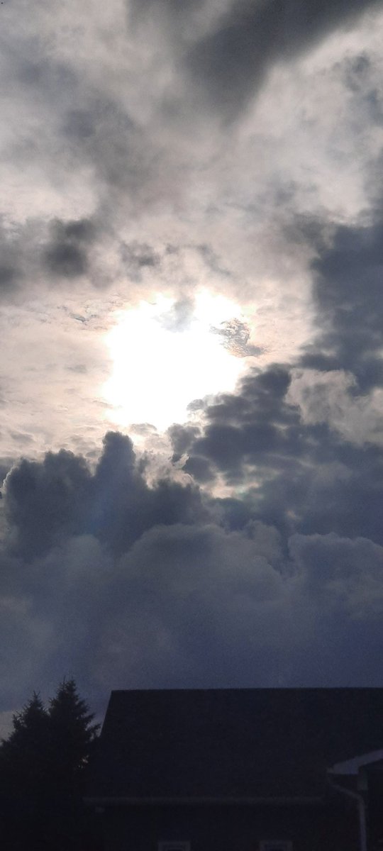 drebpics's tweet photo. August 21, 2022, 6:13 pm https://t.co/Y3AFUuCOwm