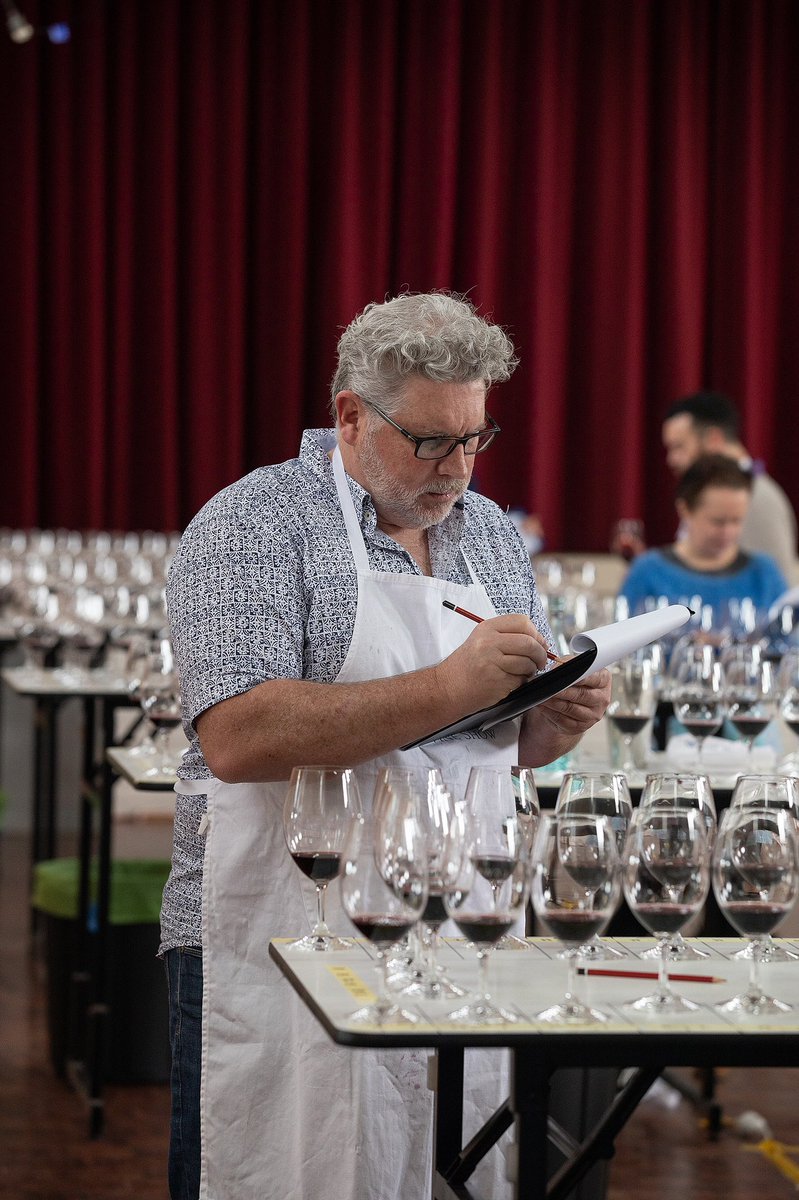 Week racing away before your eyes? Don’t worry, we got you! Sneaky extended entries - get them in by THIS FRIDAY 26th AUGUST 
🏃‍♀️🏃‍♂️🏃 #lcws22 #entriesopen