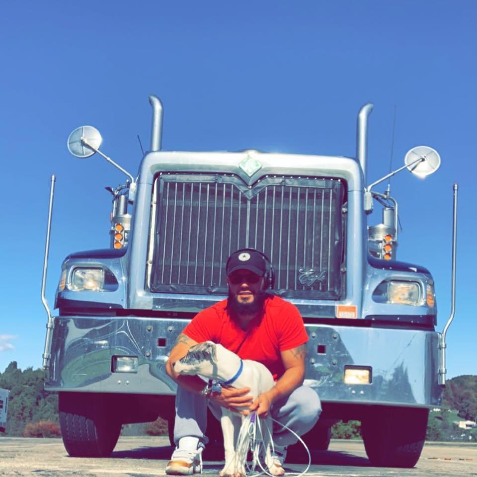 Carlosj04447421's tweet photo. I’ve changed my life in many ways I’m moving America #truckerdriver #60daysin  #gangstergonegodly #naughtyboyz tune in Thursday on @AETV 9pm 8 central https://t.co/ma1miu6WPO