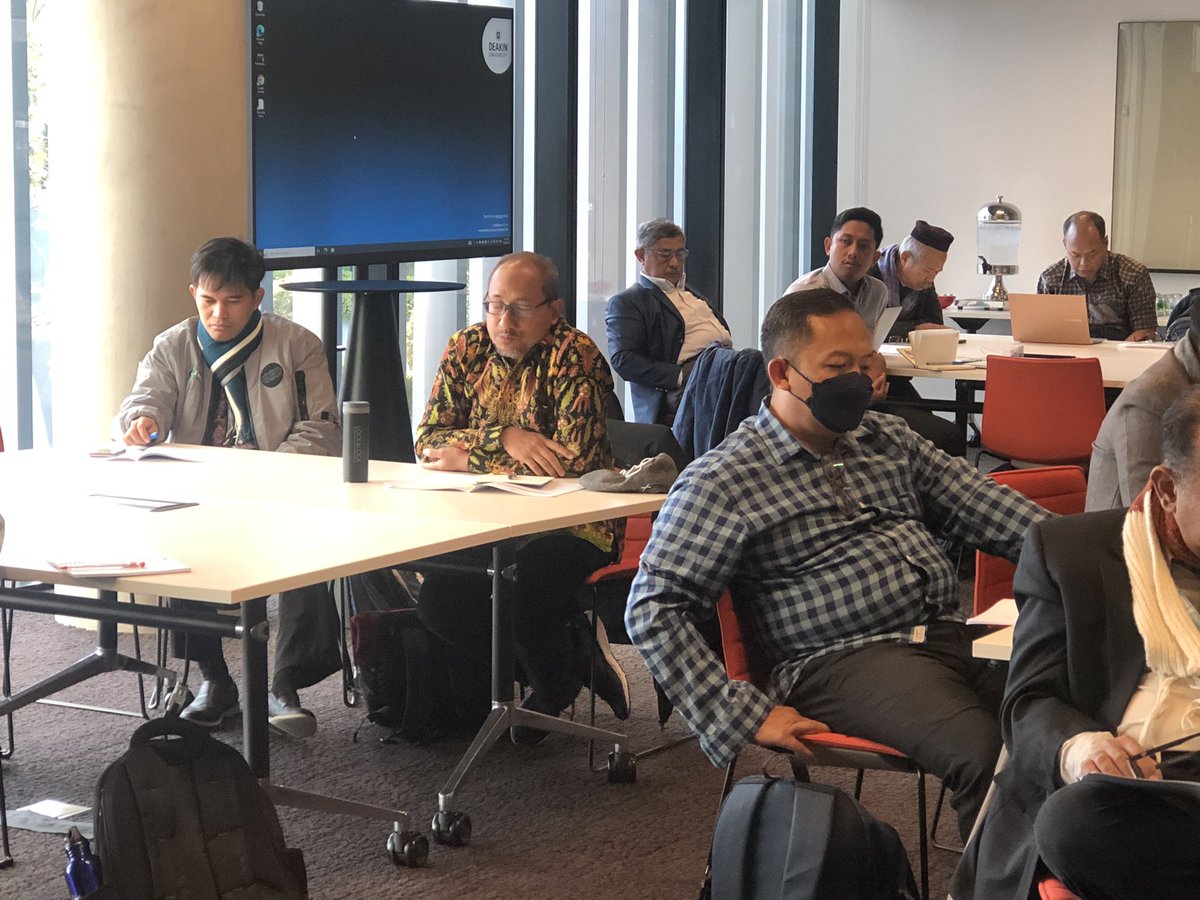 Shahram Akbarzadeh tweet media