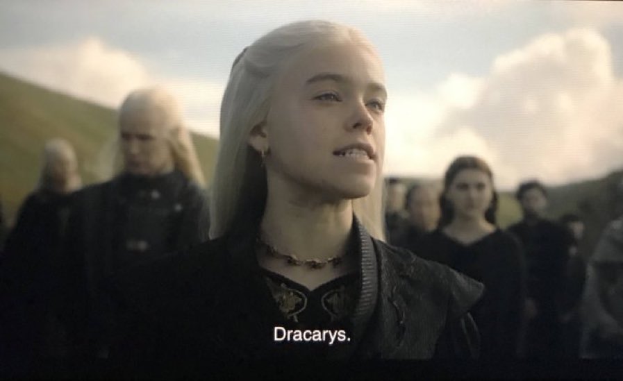 lendy_lis's tweet photo. Lista para volver a sufrir por una   Targaryen #HouseoftheDragon https://t.co/l90HlDHRDQ
