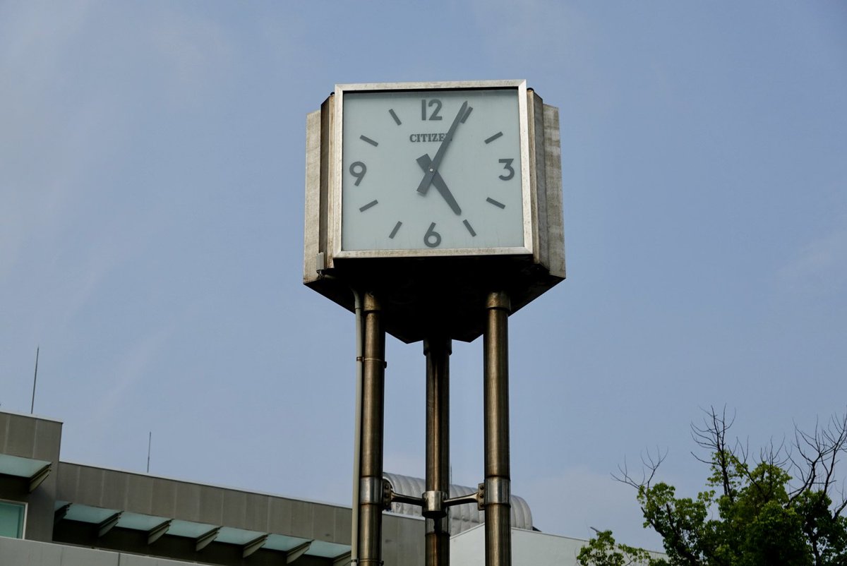 Kz_bot_next's tweet photo. 1時間も進んでいるなんて意識高いと思っていたら、故障しているだけだった https://t.co/qhJ8qXyRXb