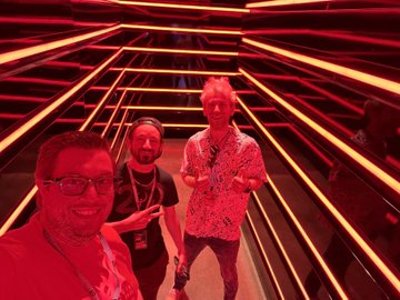 XFAM19's tweet image. What is Happening everyone Both @Clu3l3ss13 and @XScan8 Just got back from @QuakeCon /@LANallNight Here are some pictures from that! It was clues, First Lan!