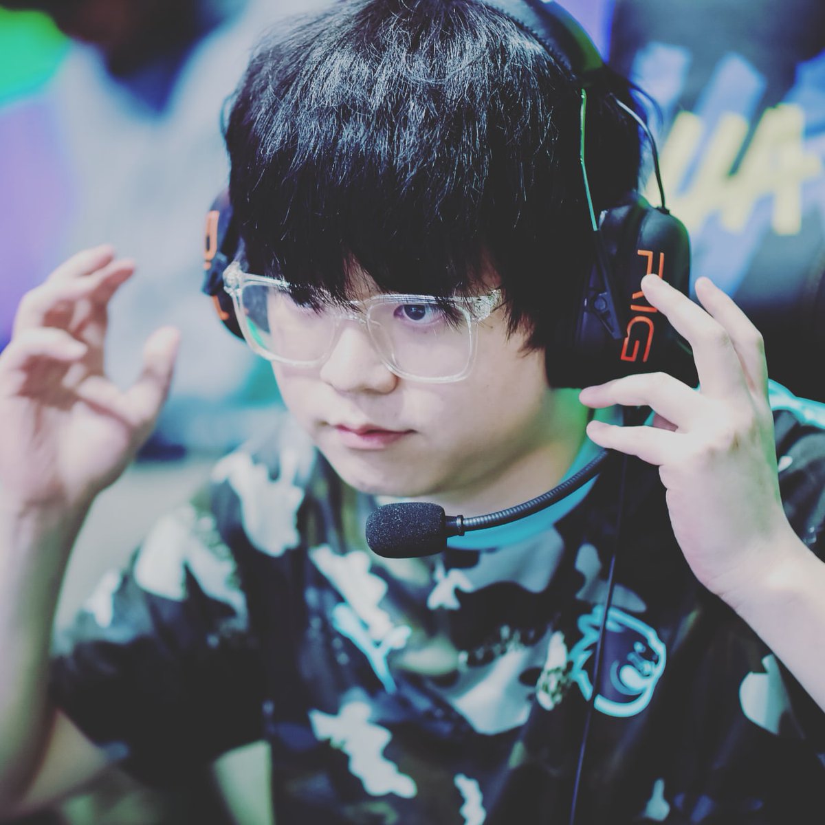 Alive1.1 tweet media