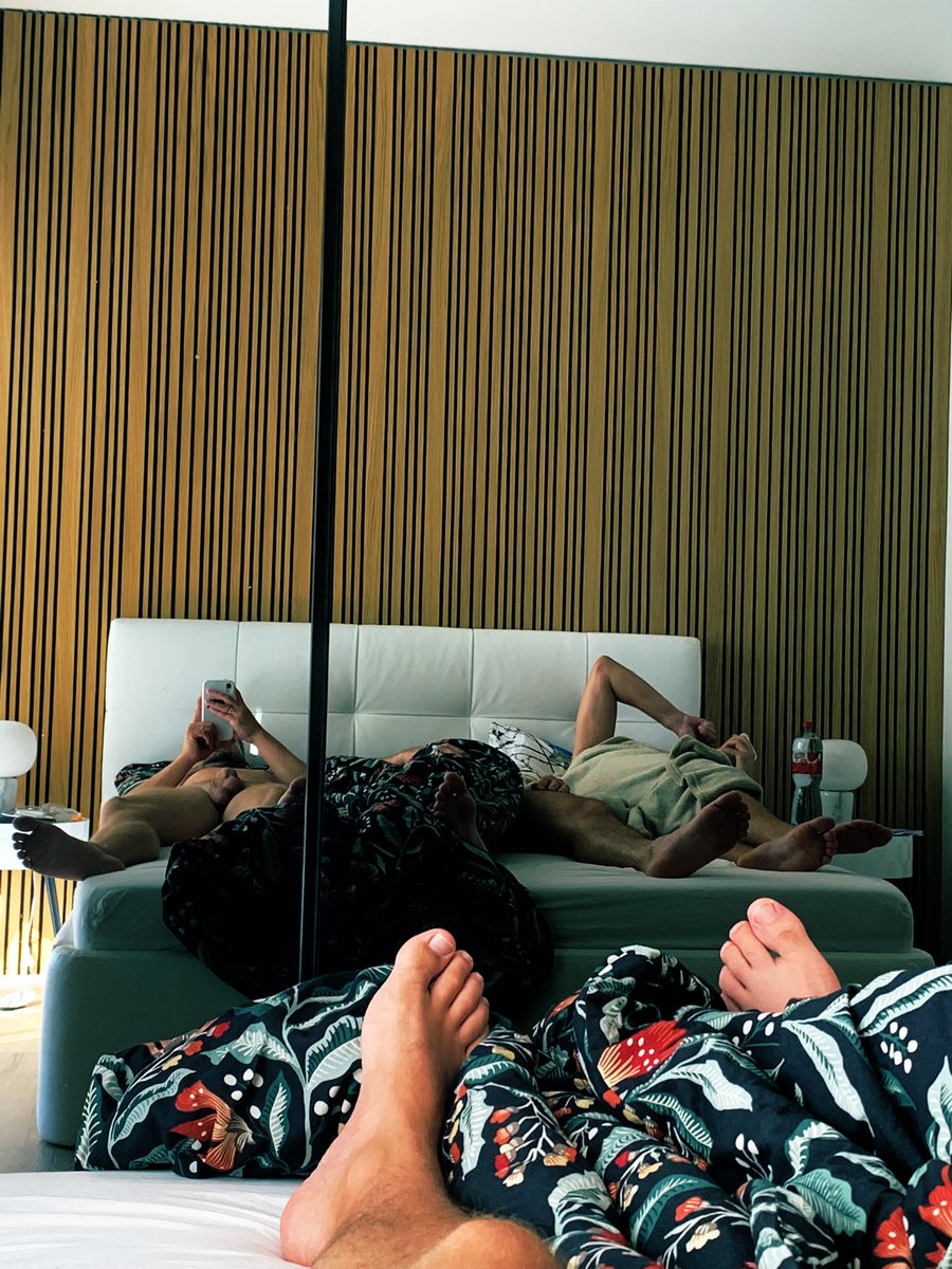 french_lov's tweet photo. How many people we R? #gayfrench #gaysex #gay #gay3 #awakening #gayholidays https://t.co/NHw95M4tUU