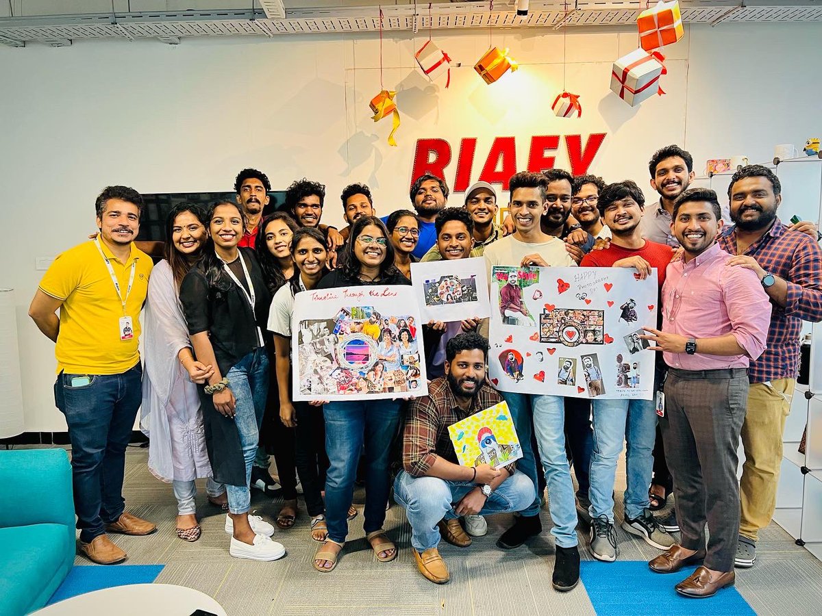 john_mathew's tweet photo. #RT @riafytech: Snapshots of a fun-filled Spark Friday at Riafy! 💥

In true ‘Back-to-School’ fashion, we got down and dirty with chart papers and crayons and sketch pens and scissors. ✂️🖍👨‍🎨

Our creativity was unleashed onto some really fun collages… https://t.co/oXV0BWCm1H