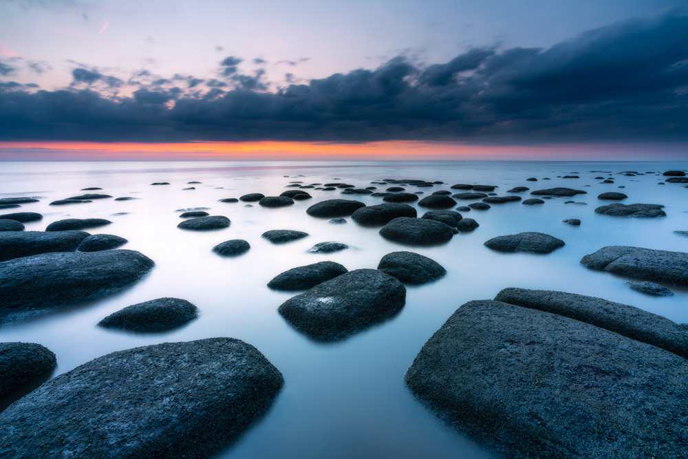 Long exposure during a summer sunset as blue hour began to set in on the Norfolk Coast. #earthcapture #ThePhotoHour #stormhour #photography #landscapephotography #norfolk #seascape