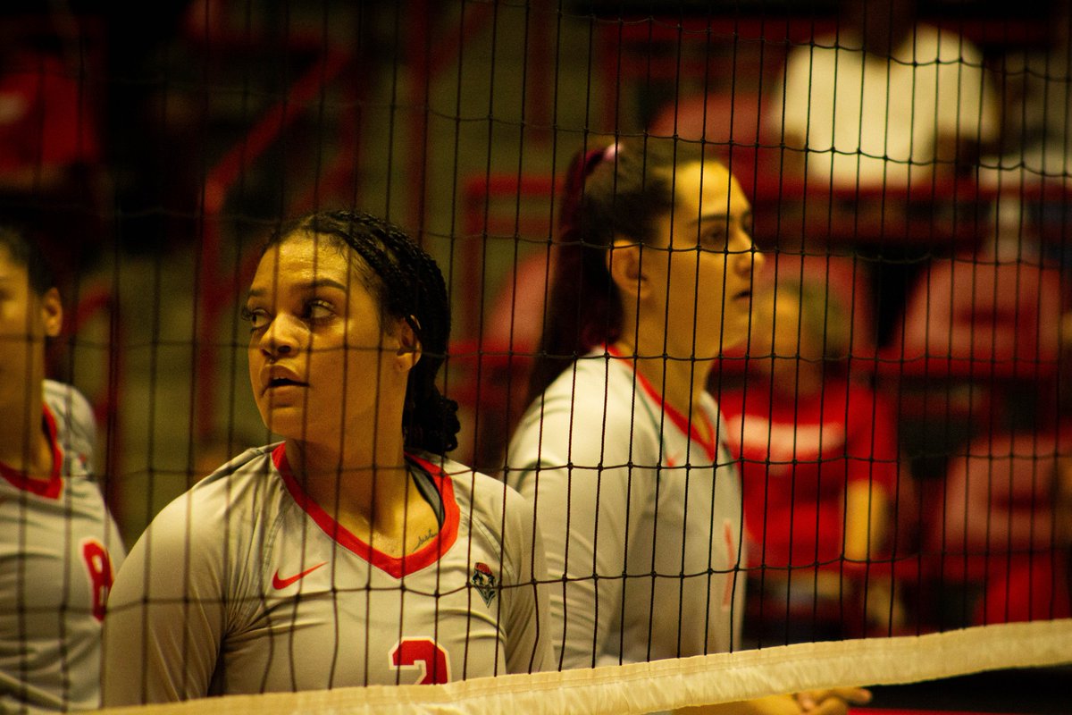 DailyLobo's tweet photo. The University of New Mexico volleyball team started play in an exhibition game against the New Mexico Highlands University Cowboys on Saturday, Aug. 20. The team won 4-0..."

@ThomasBulger10 reports
@Katrina_Est4 photographs

https://t.co/ieg4KDdnol https://t.co/4bzsfs6i6s