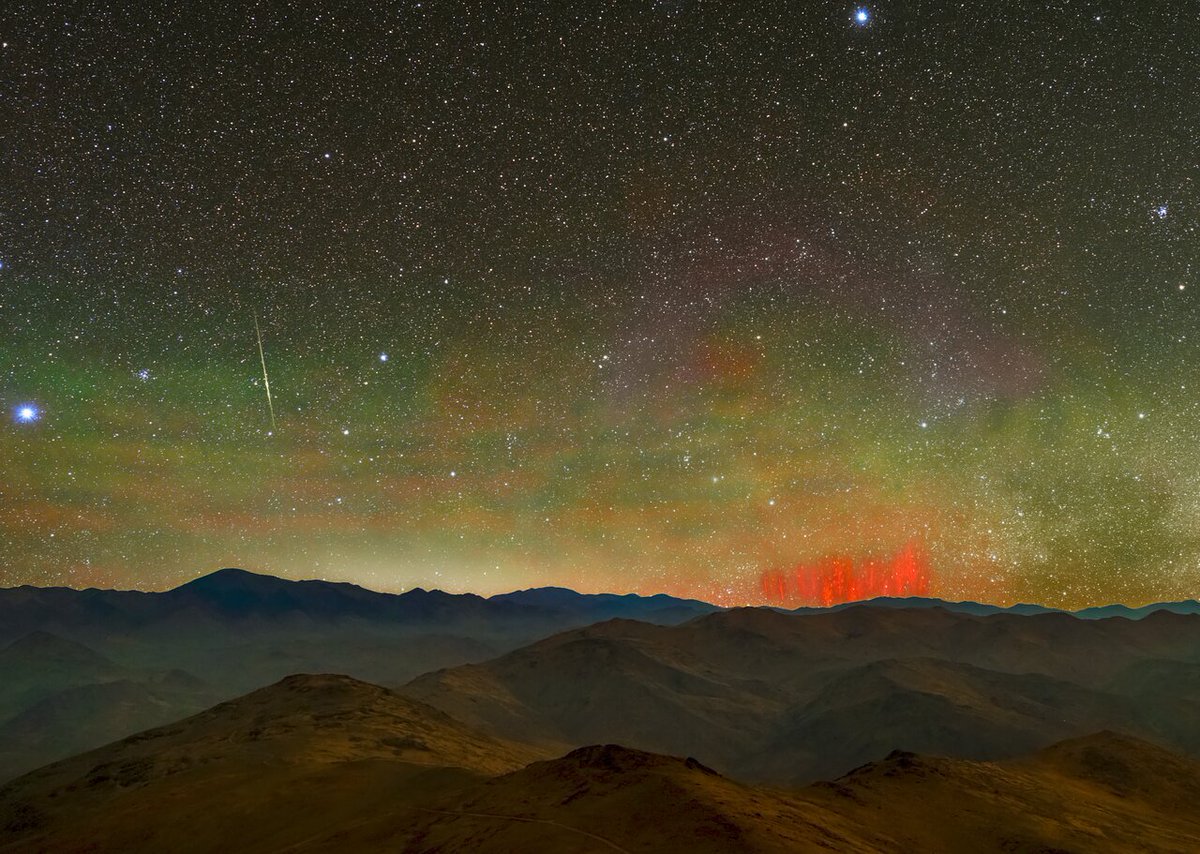 ESO's tweet photo. This Picture of the Week captures a very elusive phenomenon: red sprites. This is a form of lightning occurring well-above storm clouds, discharging electricity high up in Earth’s atmosphere at an altitude of 50-90km.

🔗 https://t.co/uykgr4AjUZ

Credit: @zdenek_bardon / @ESO https://t.co/XAovz0Y64j