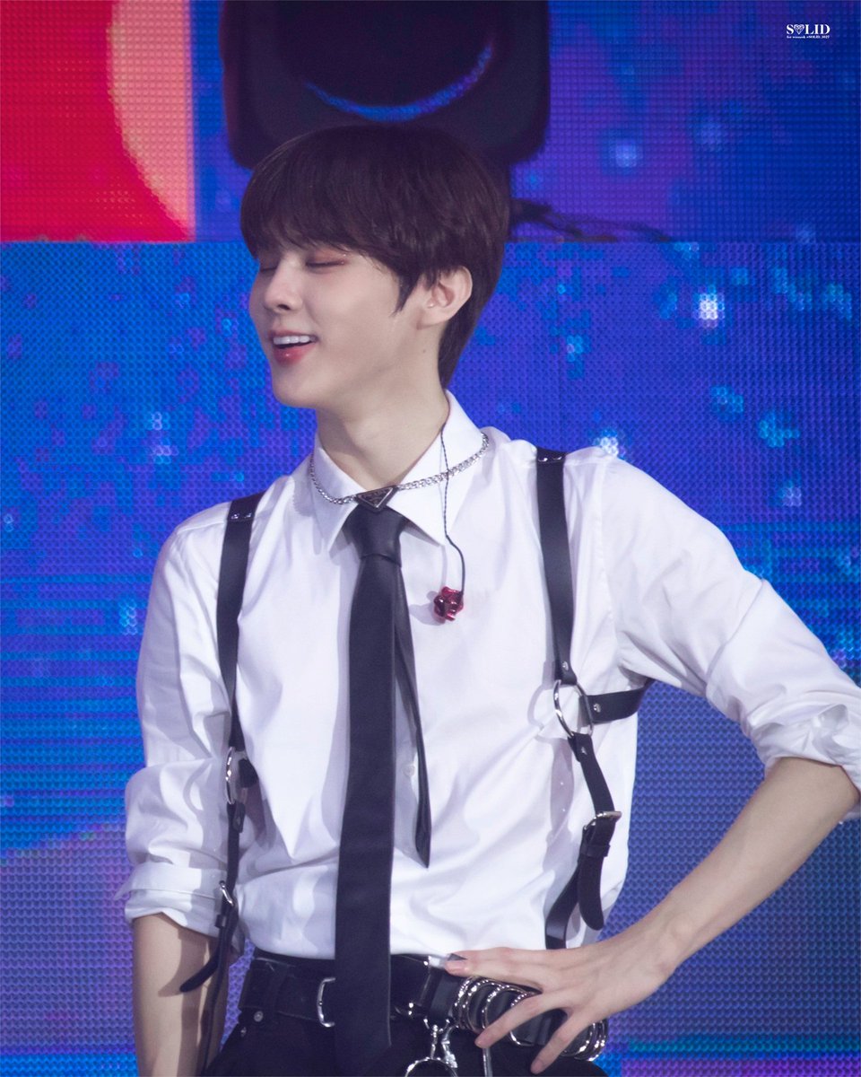 SOLID_1027's tweet photo. 땀흘리면서 그렇게 웃는거 유죄🥹

#김우석 #KIMWOOSEOK https://t.co/am4i5n0HfN