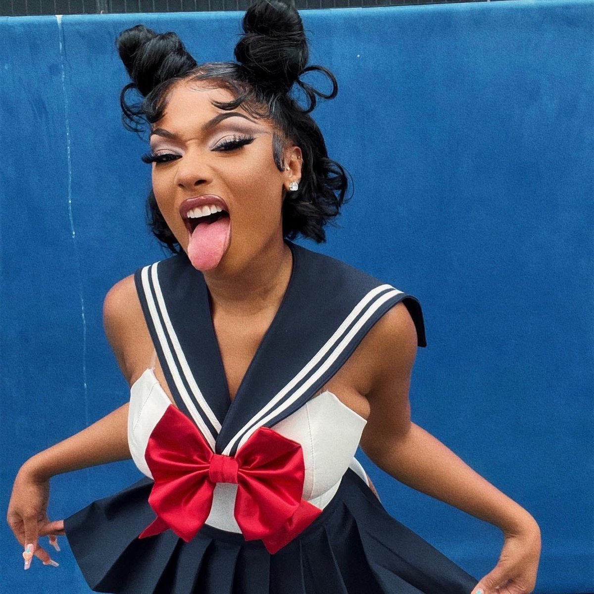 ToonGodTV's tweet photo. Megan Thee Stallion as Sailor Moon in Tokyo, Japan 🌙 @theestallion 

#megantheestallion #sailormoon #megantheestallioncosplay #megtheestallion https://t.co/3sIFByEt2B