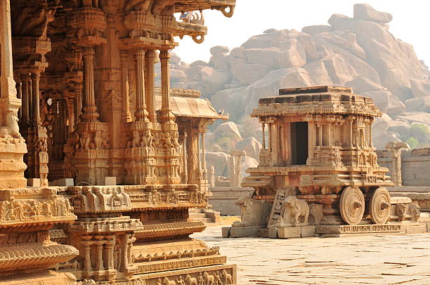 Sita_India's tweet photo. Here are few glimpses of Indian Temples....

#comeexplorewithus #travel #india #travelling #exploring #exploreindia #placestovisit #explorethebest #sitaindia #incredibleindia #bestofindia #templesofindia #beautifultemples #indiatemples https://t.co/iwj0u8WFKK