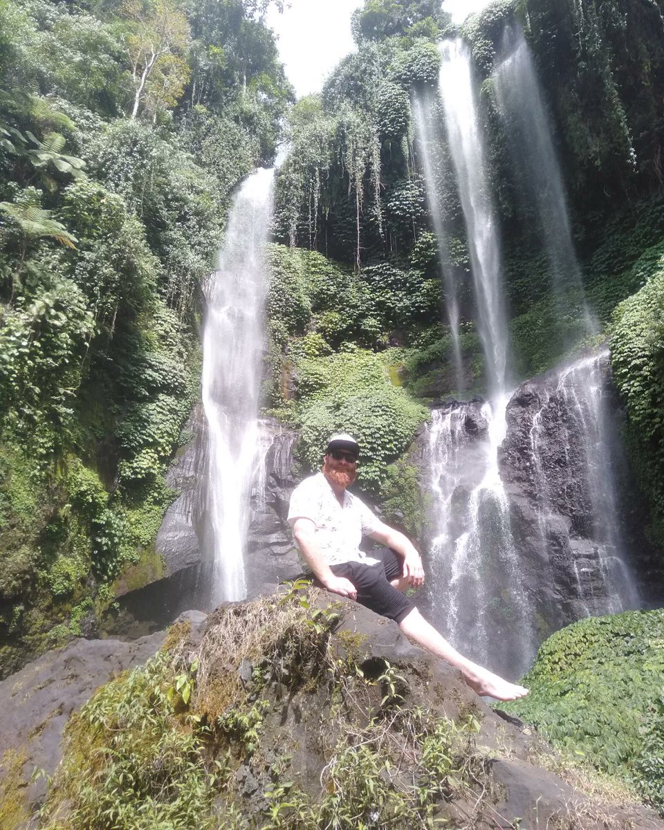 NFT_BALI_ART's tweet photo. UPDATE MY JOURNEY TO
MY HOME TOWN SINGARAJA
YESTERDAY WITH MY AUSSIE
CLIENTS THANKS GUYS FOR
KEEP ME BUSY AS ALWAYS !

#LemukihVillage #FijiWaterfall
#SekumpulWaterfall #Bali https://t.co/U7sZQwINgg