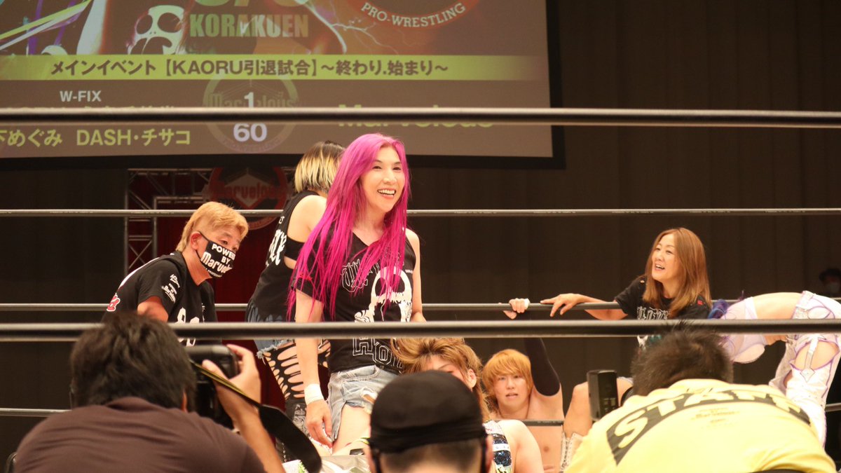 Ko0289's tweet photo. #Marvelouspro 8月8日後楽園ホール大会、#KAORU 選手引退興行!
匠さんにエクスカリバーを炸裂させて、おもむろにコーナーの上を指さし・・・。
#KAORUさんありがとう #KAORUさんのすきなところ #WFIX https://t.co/vgOZFJ6ZzQ
