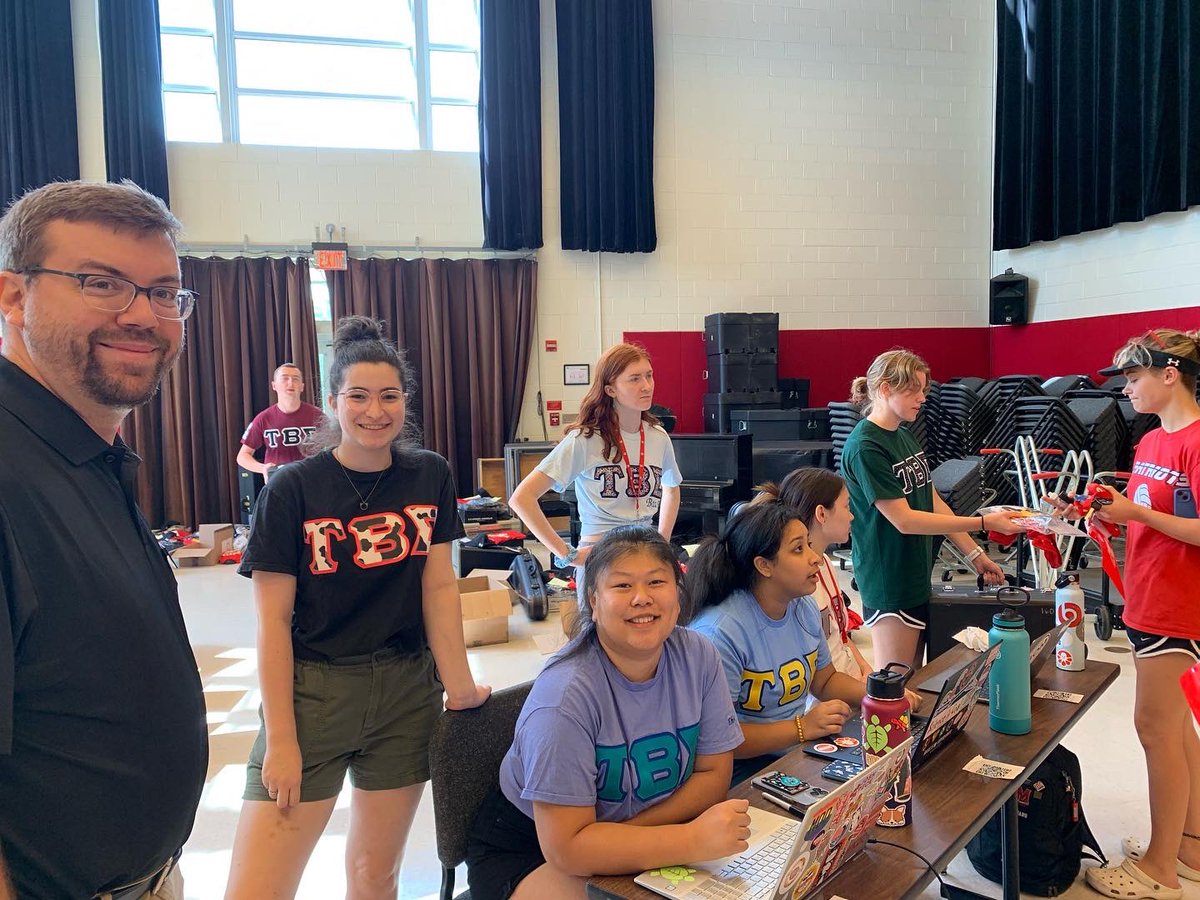 MightySoundofMD's tweet photo. DISMISSED! We had a great check-in and first day of early week. It was great to meet all the new members and have everyone rehearse together again! #mightysoundmightierfamily #msom #earlyweek #bandcamp #goterps #msom114
https://t.co/9qQQCg6Qtc https://t.co/pO3r8LfDD6
