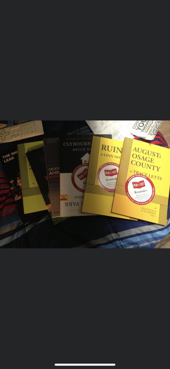 introvertwords's tweet image. A memory my first week of college showed up. It also reminded me of the shame I felt for renting rather than owning my books. It didn’t have to be that way #firstgenstudent #writerslife #writingcommunity