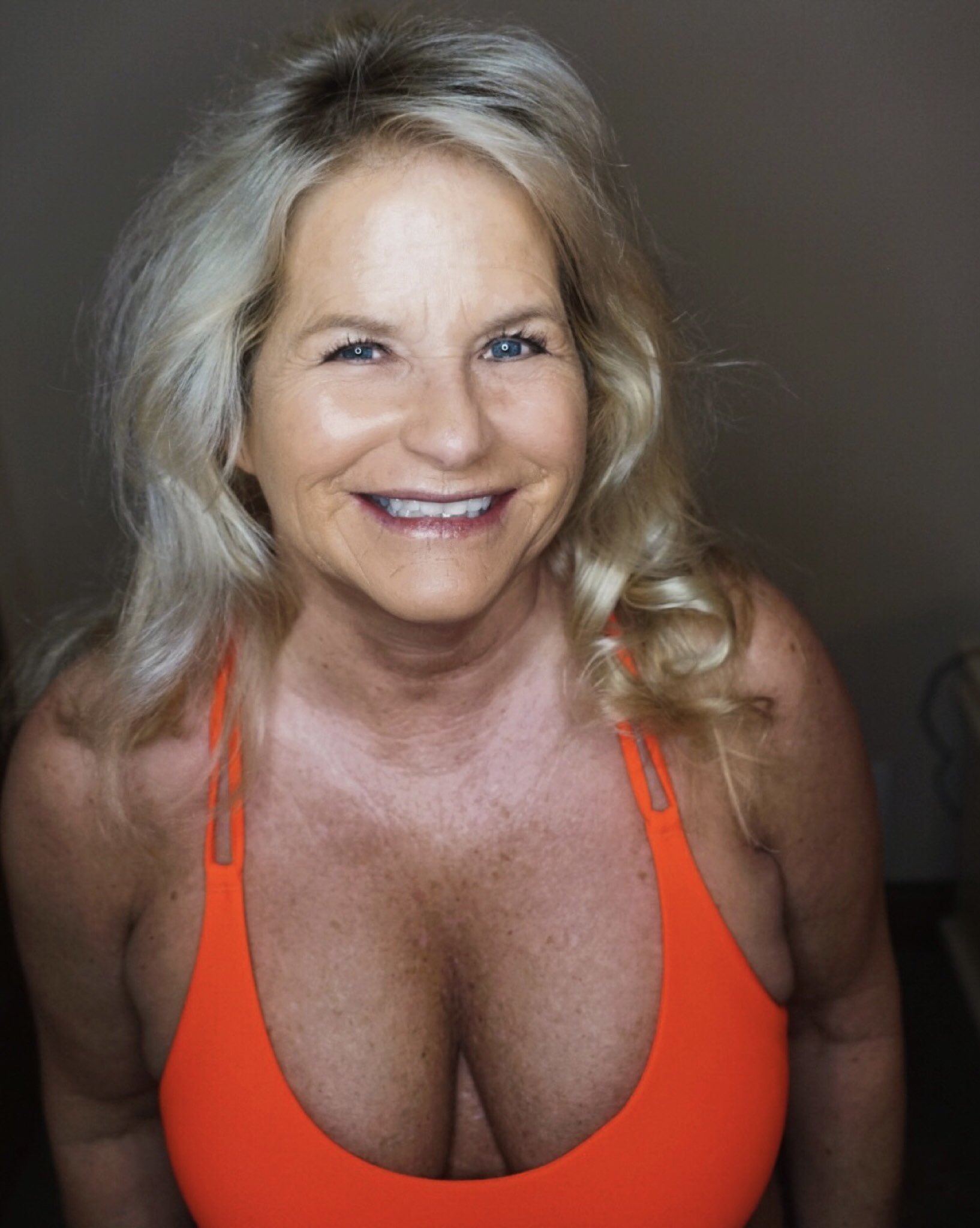 Hot Wife Candy On Twitter Looking Forward To A Great Week Hotwife 