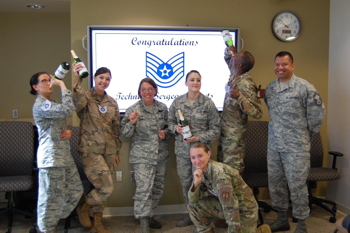 Jess_GoWithIt_'s tweet photo. Unreal that after 9 years, I’m not in the military anymore 🤯 https://t.co/VZNAyH5QOJ