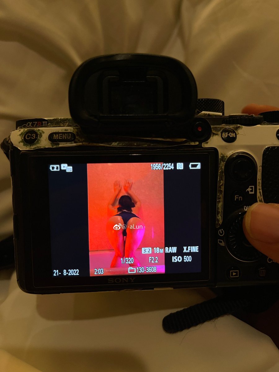 发个前几天的速报，
最近两天在长沙，有没有妹妹约片的呀

#长沙约拍 #长沙 #私房寫真 https://t.co/OBWFQaRcpI