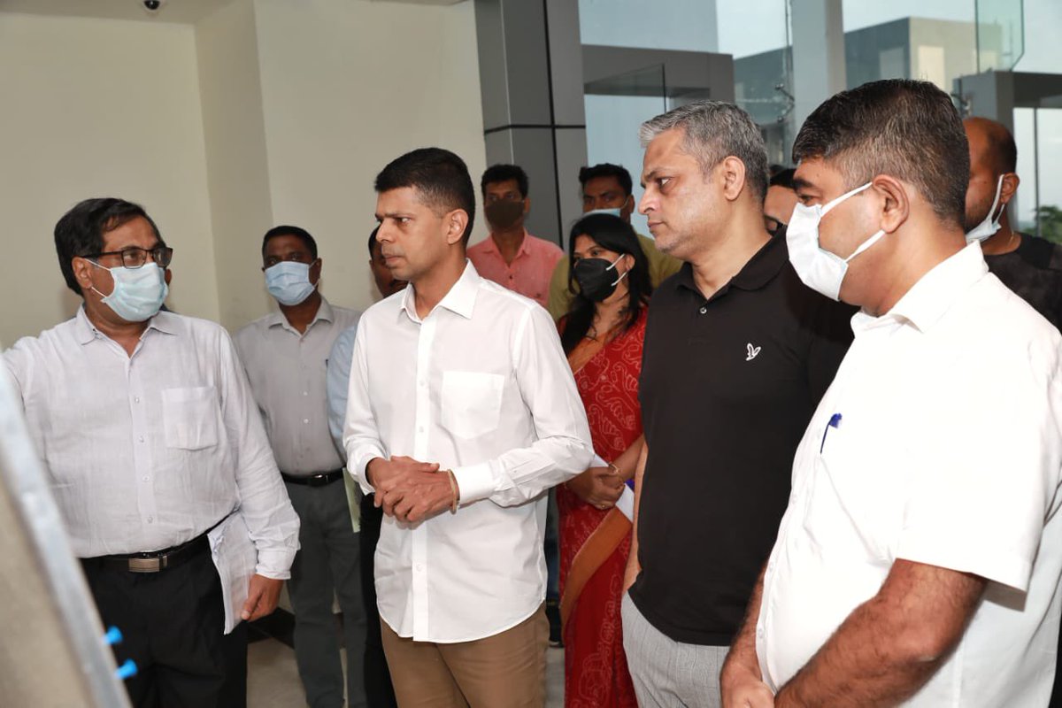 manasrmangaraj's tweet photo. Secretary to CM (5T) Shri VK Pandian visited the BMC building at Satya Nagar &amp; O Hub to review progress and ensure timely completion of the work. 

The new development centres of Deloitte &amp; IBM to be made operational by mid Oct 2022, generating job opportunities for Odia youth. https://t.co/sc43tPPvKT