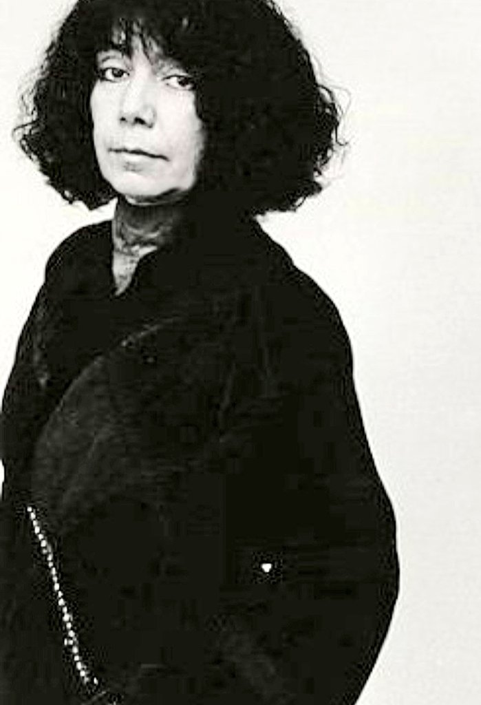 Letnapark's tweet photo. GUTEN MORGEN! ☕☕
In diesen Weltzuständen ist Humor für mich eine Widerstandskraft gegen die Angst.
Irmtraud #Morgner *22.8.1933 – 6.5.1990 Berlin
Der schlimmste Fehler von Frauen ist ihr Mangel an Größenwahn.
@LuchterhandLit @verbrecherei https://t.co/zSI7UIH1o4