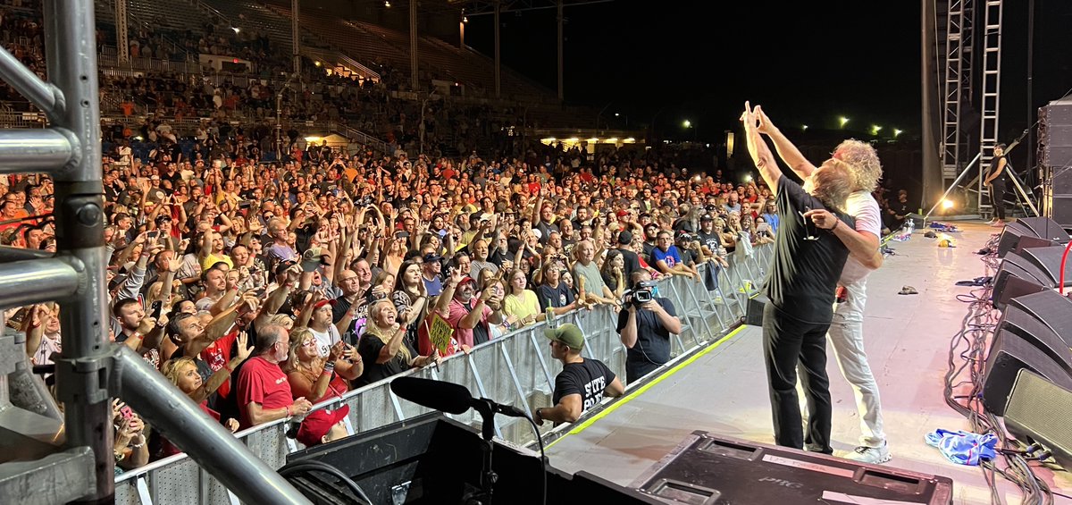 sammyhagar's tweet photo. The Circle is back on the road! Thank you for a great night, Springfield!  Next stop on the #CrazyTimes tour is Tuesday in Clarkston, MI with George Thorogood &amp; The Destroyers. All dates at: https://t.co/MCyUt1EIau https://t.co/OLHSonlDF8