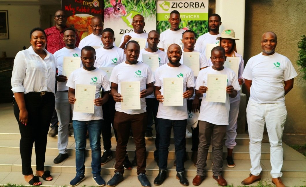 RabbitZimbabwe's tweet photo. Monday Motivational vibes ✨️ 

"If you love your work, you’ll be out there every day trying to do it the best you possibly can, and pretty soon everybody around will catch the passion from you – like a fever. "Sam Walton
#zicorba
#rabbitfarming 
#letsmakezicorbagreat https://t.co/HCQMGBGZW2