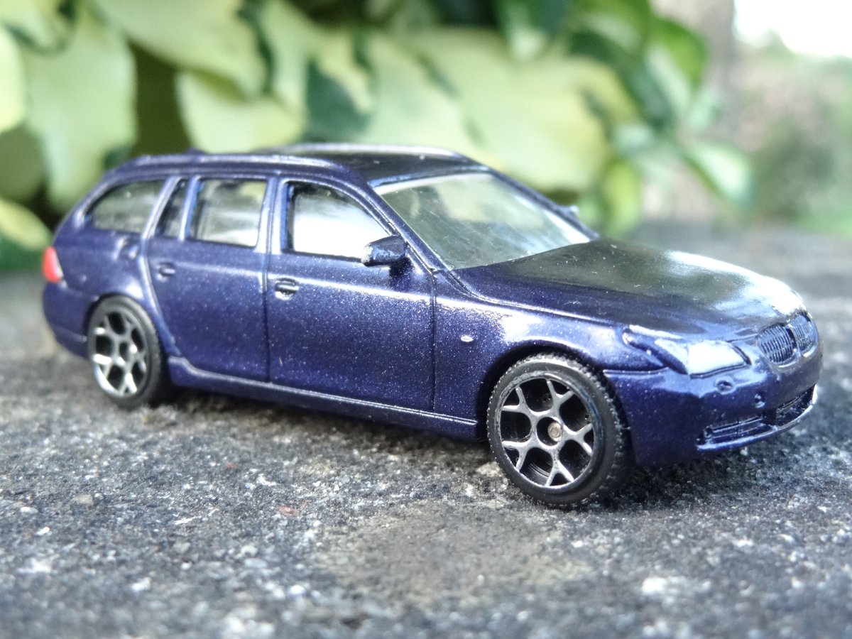 thetoysgarage's tweet photo. BMW 5 Touring E61 by Majorette

#bmw5touring #bmw5

Share if you like!

#majorette #diecastdaily #diecastcollector #loosediecast #164scalecollector #diecastpictures #diecastcarsphotography https://t.co/Oxbg31Cdfx