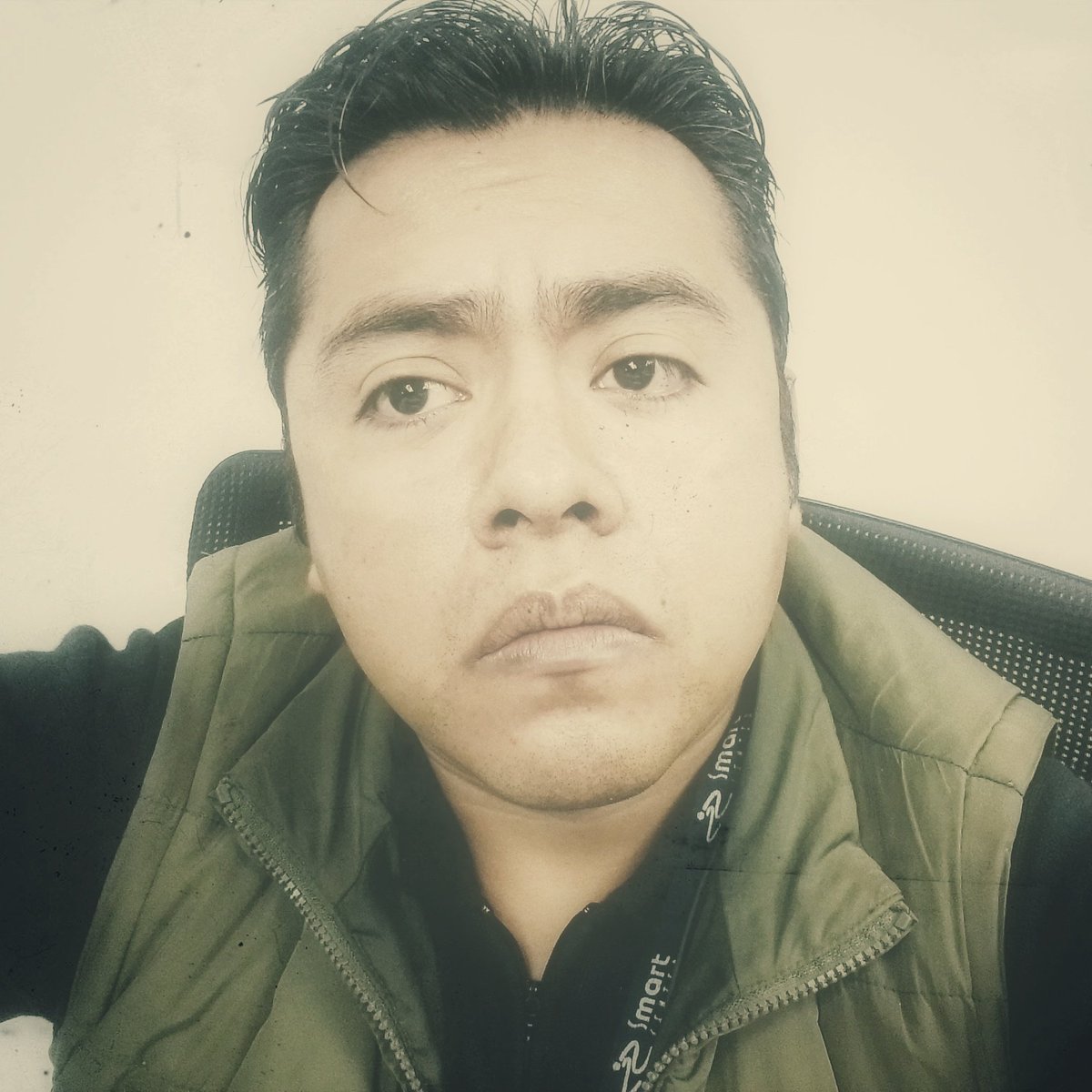 Narz24's tweet photo. #NuevaFotoDePerfil https://t.co/Ngy8UKhTTO