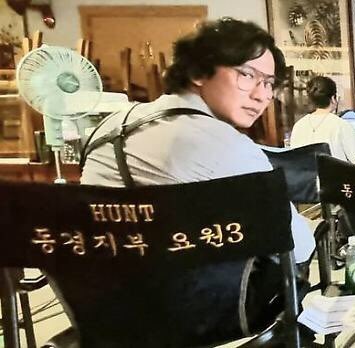 myroad1234's tweet photo. 동길이 등짝 하네스 크로스로 돼있는 거 이번에 첨 알았네 시발...존나 섹시하다 동길아... https://t.co/1bJekZAzbF