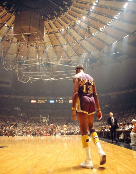 BodegaWest's tweet photo. Happy birthday to an icon of Los Angeles, one of the NBA’s greats, and possibly the🐐, Wilt Chamberlain!  Wilt would have been 86 today💜💛🥳
#wiltchamberlain #wilt #lakers #losangeles #lakersnation #losangeleslakers #lakeshow #lalakers #la #lakernation #tee #tshirt #fashion https://t.co/yQcc4WtCHn
