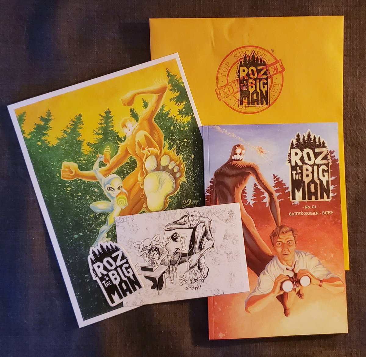Carlos Alvarez (@guacamoltres) on Twitter photo More #ECCC stuff, surprise! Got some top secret files from the dudes behind <a href="/rozandthebigman/">Roz & the Big Man</a>. Some of my favorite packaging i saw this weekend. More #ECCC stuff, surprise! Got some top secret files from the dudes behind <a href="/rozandthebigman/">Roz & the Big Man</a>. Some of my favorite packaging i saw this weekend.